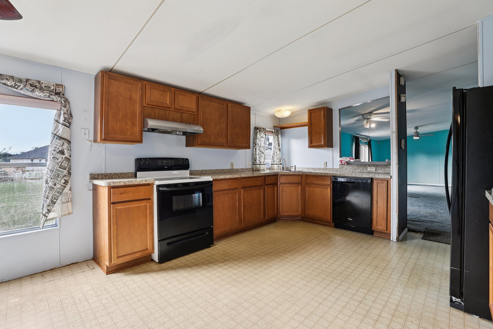 Jones Dr-S1110-023.jpg