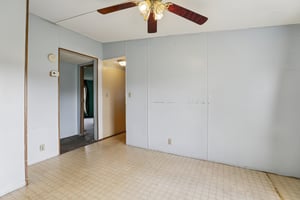 Jones Dr-S1110-025.jpg