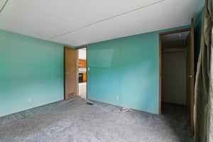 Jones Dr-S1110-031.jpg