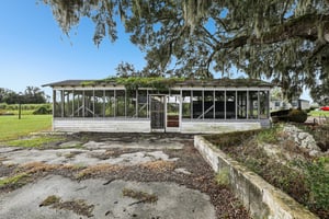 Jones Dr-S1110-042.jpg