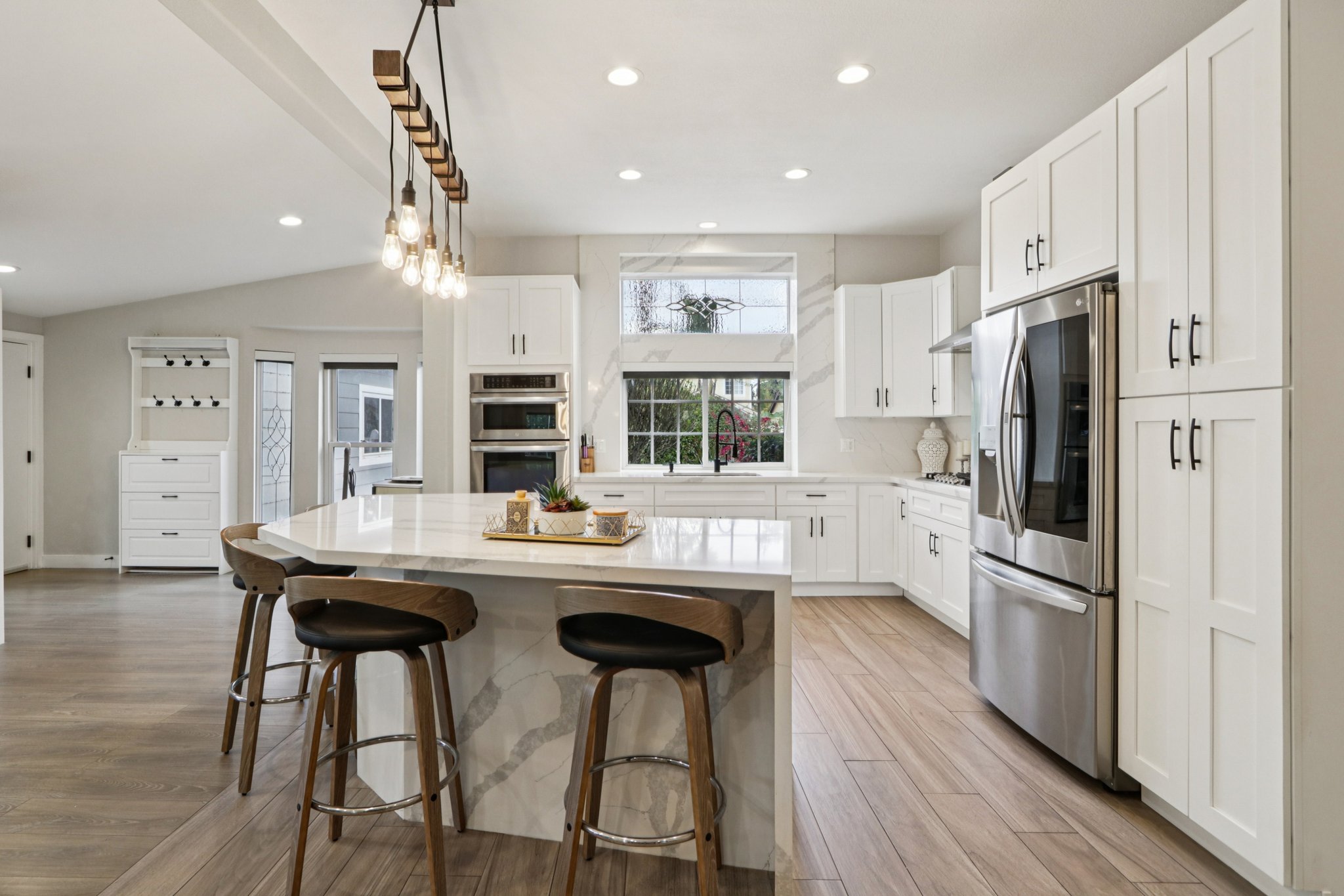 Ingomar St-S1202-024.jpg