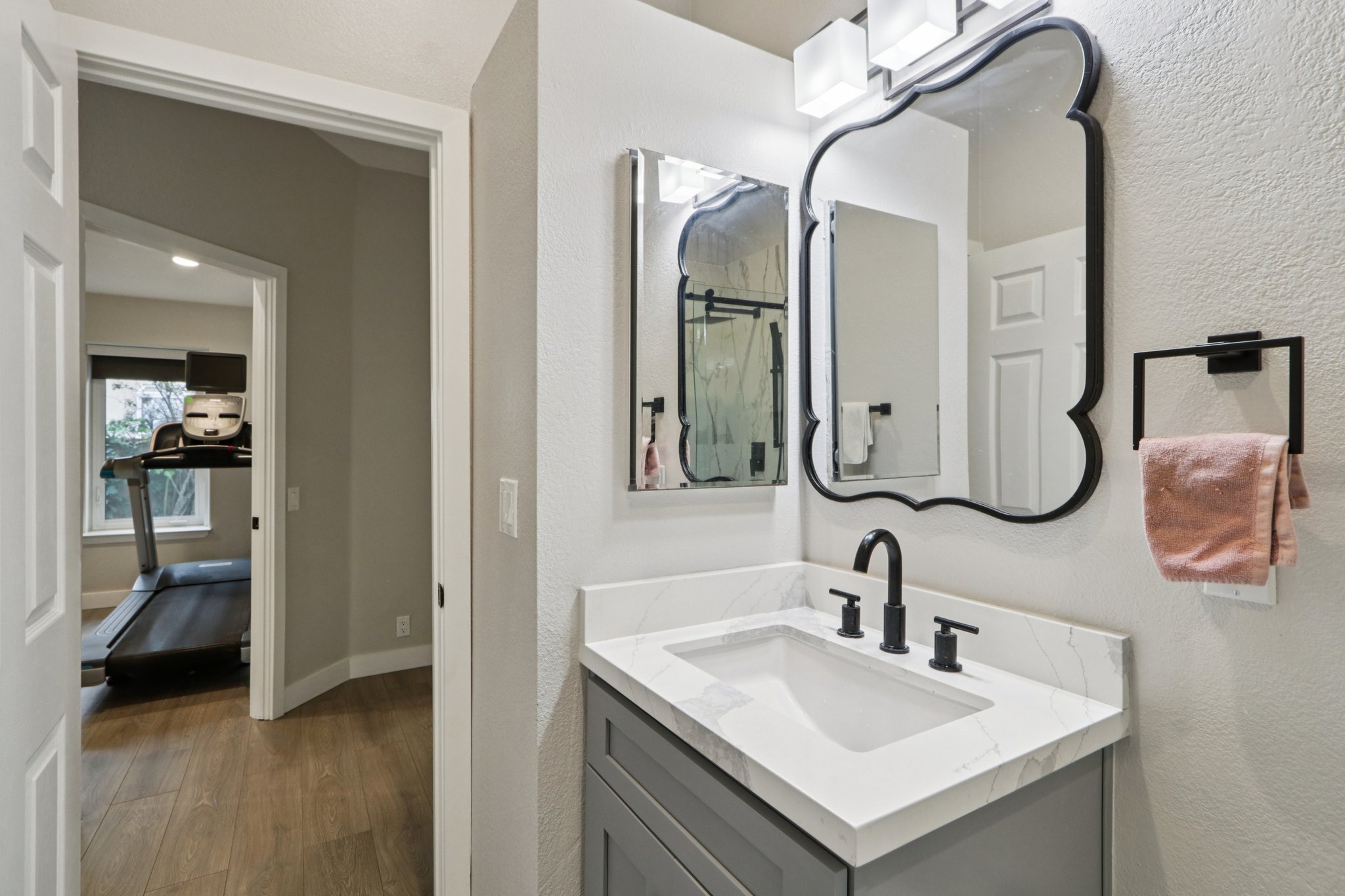 Ingomar St-S1202-055.jpg