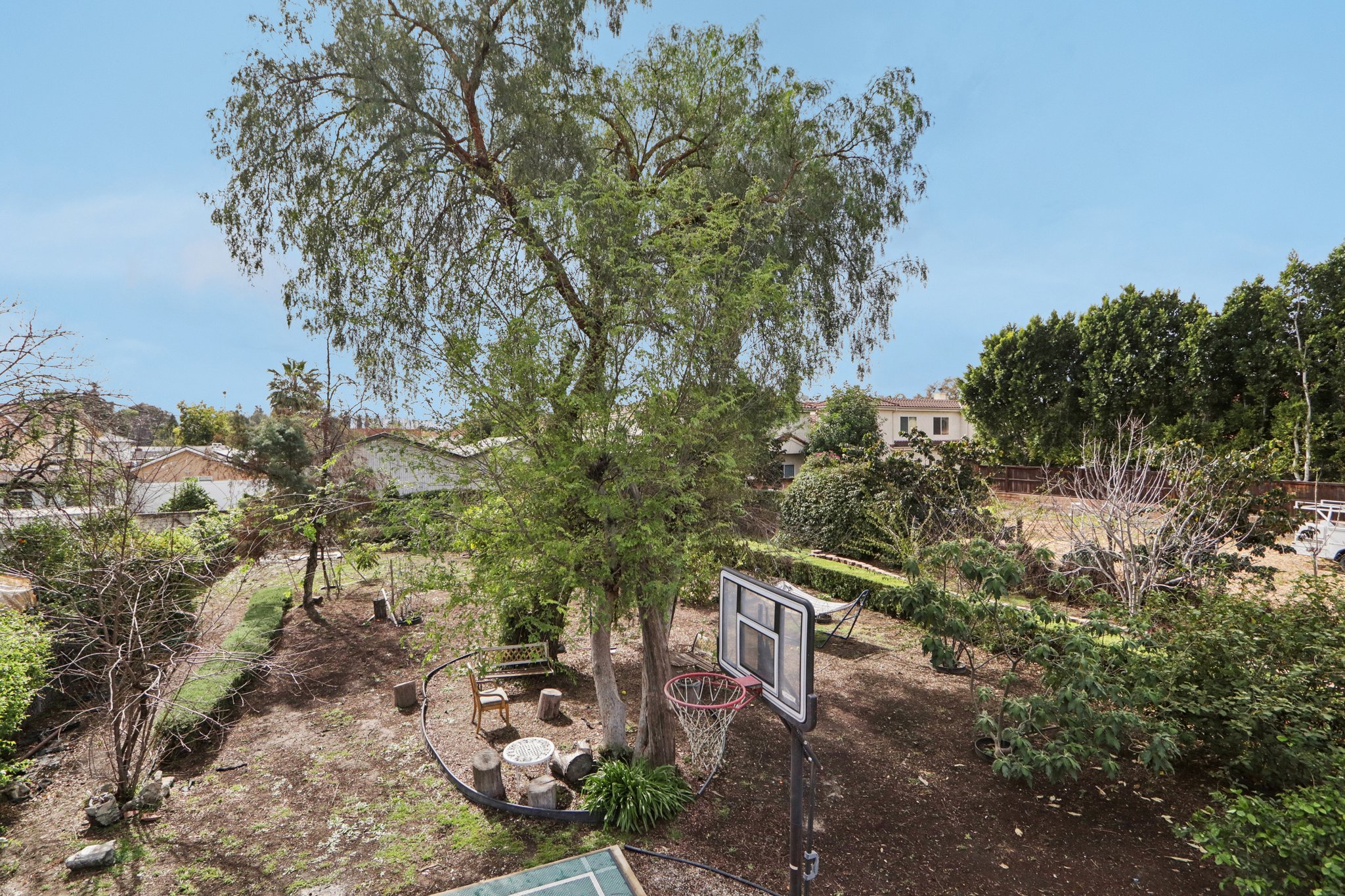 Ingomar St-S1202-066.jpg