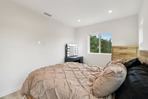 Ingomar St-S1202-045.jpg