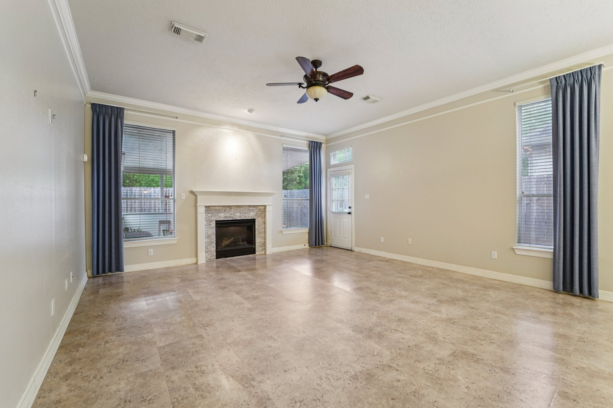 Rittenhouse Park Ct-S2910-005.jpg