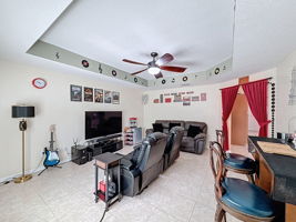  Photo 47