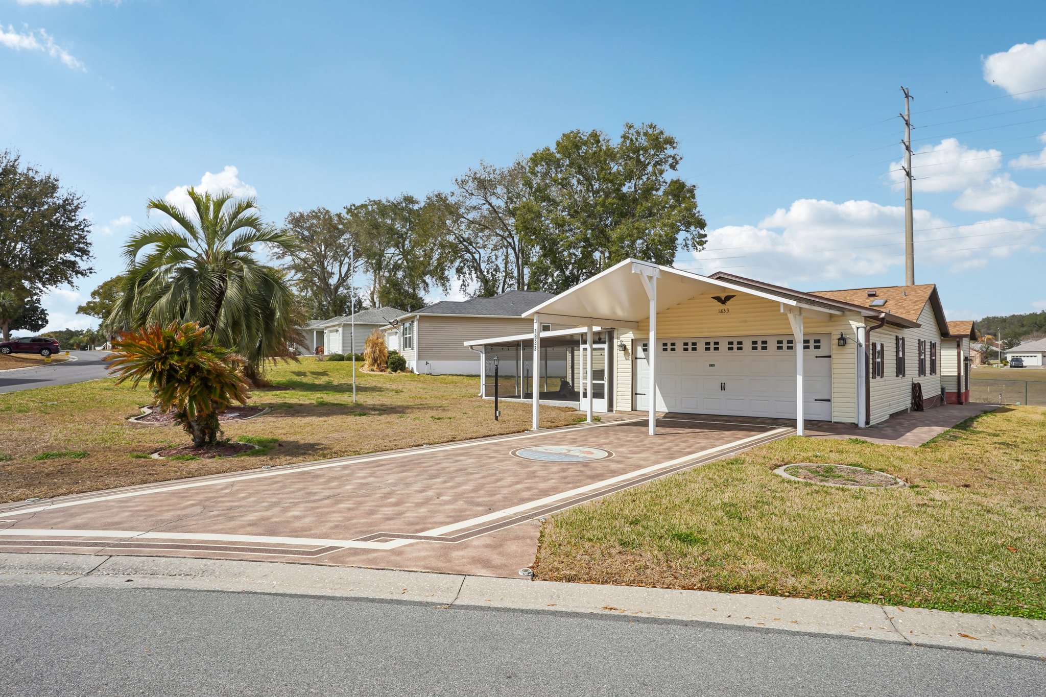 W Schwartz Blvd-S2102-005.jpg