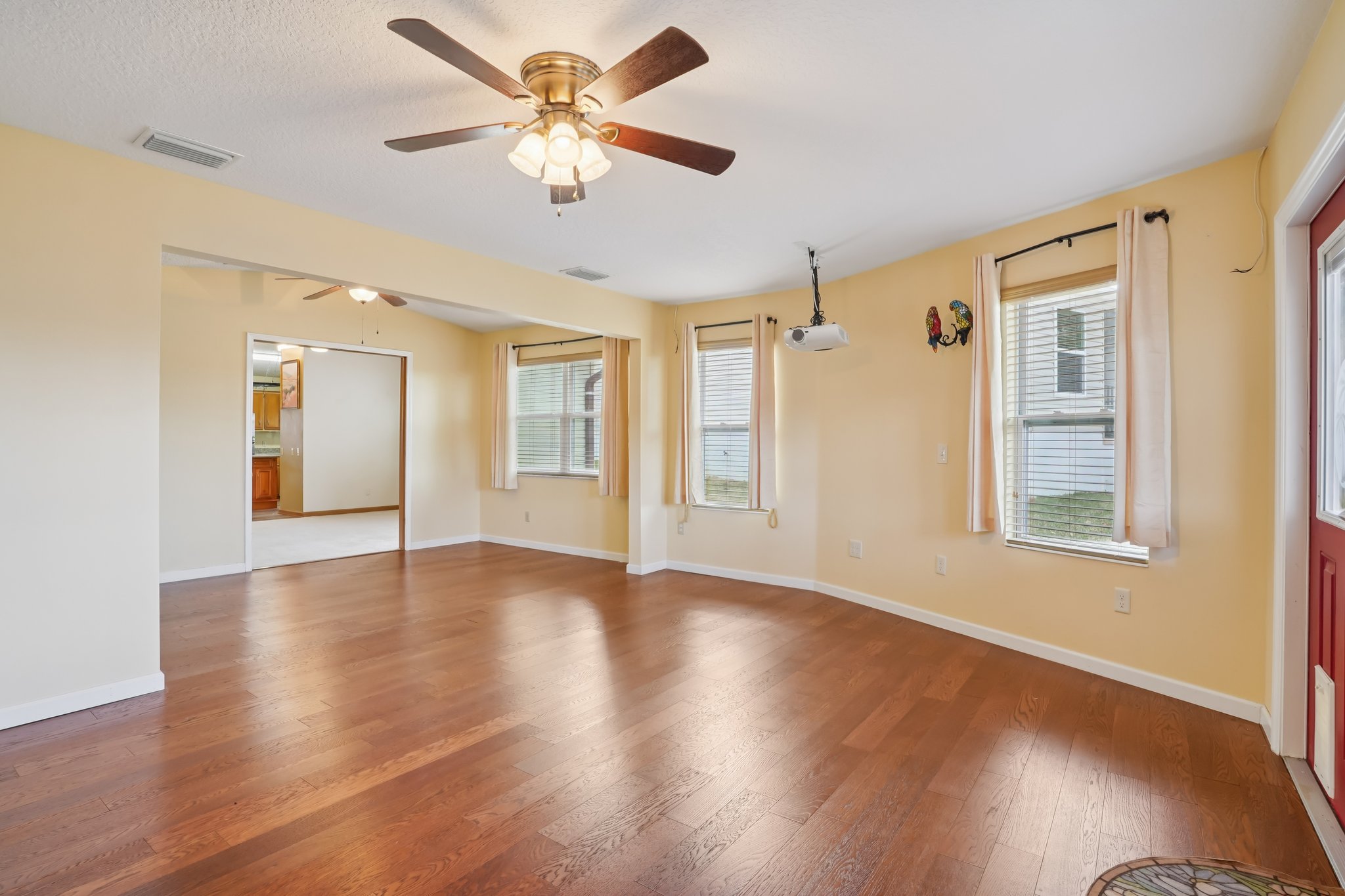 W Schwartz Blvd-S2102-011.jpg