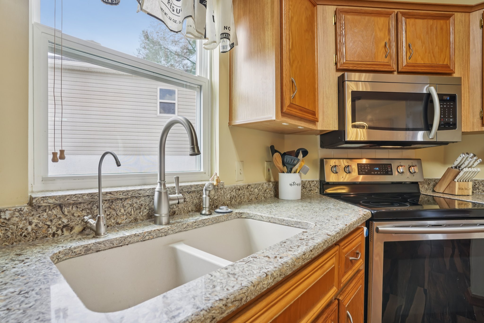 W Schwartz Blvd-S2102-021.jpg