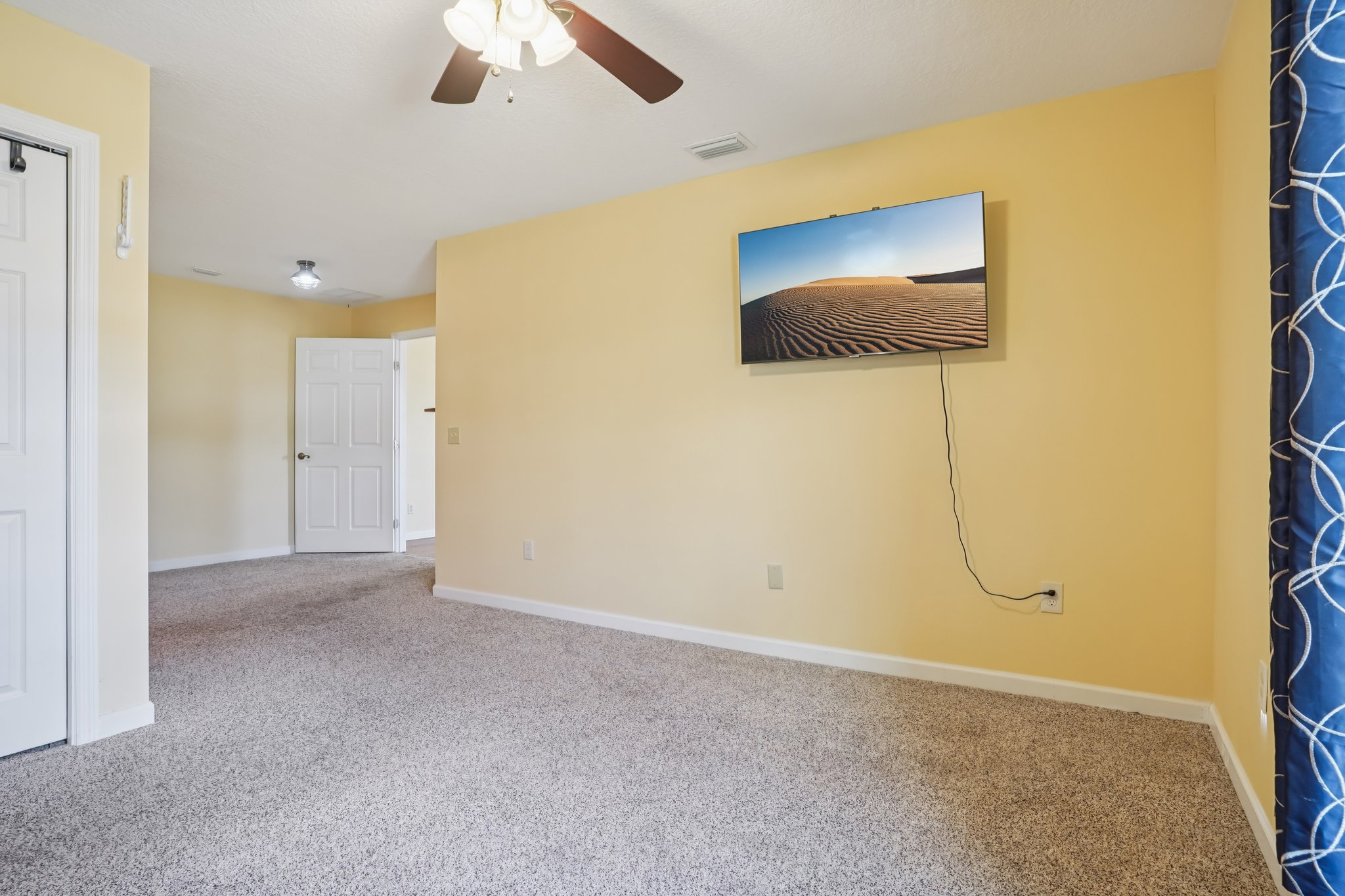 W Schwartz Blvd-S2102-027.jpg