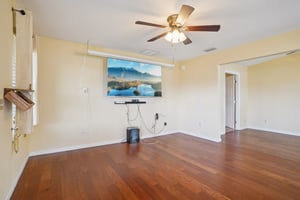 W Schwartz Blvd-S2102-012.jpg