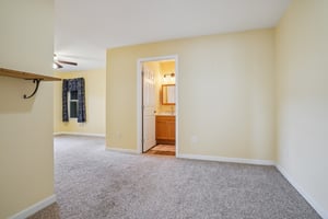 W Schwartz Blvd-S2102-025.jpg