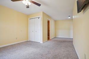 W Schwartz Blvd-S2102-028.jpg