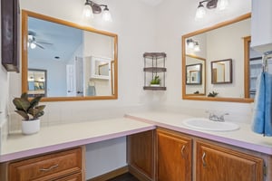 W Schwartz Blvd-S2102-034.jpg