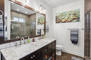 SE 44th Ln-S0108-026.jpg