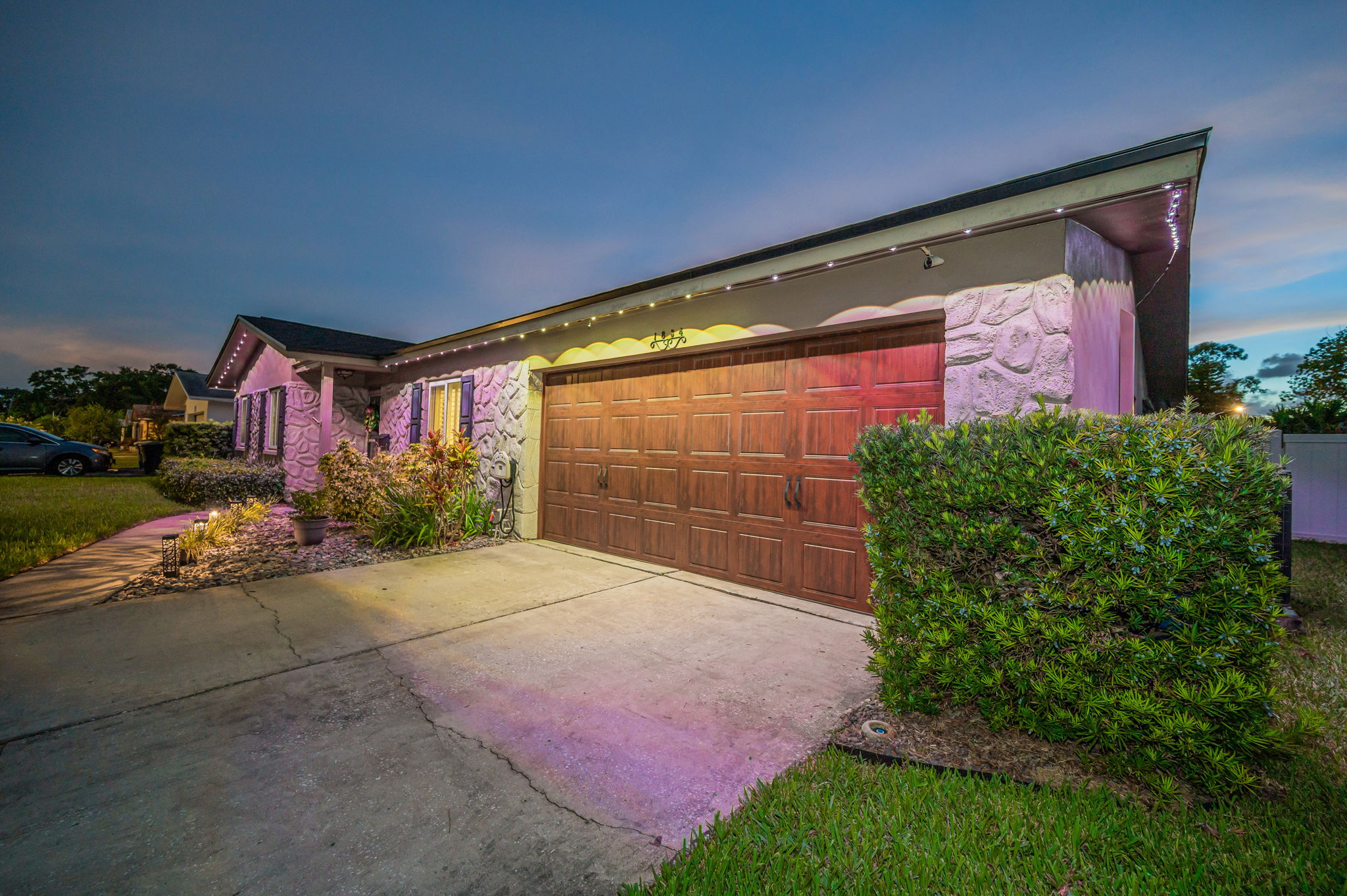 Front Exterior32