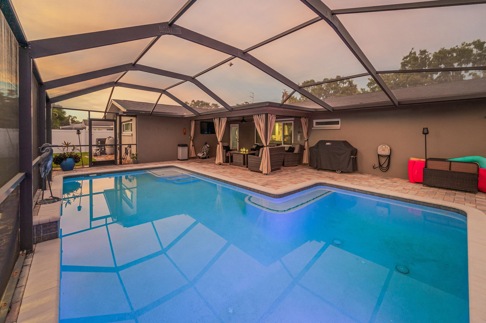 Pool25