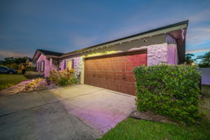 Front Exterior32