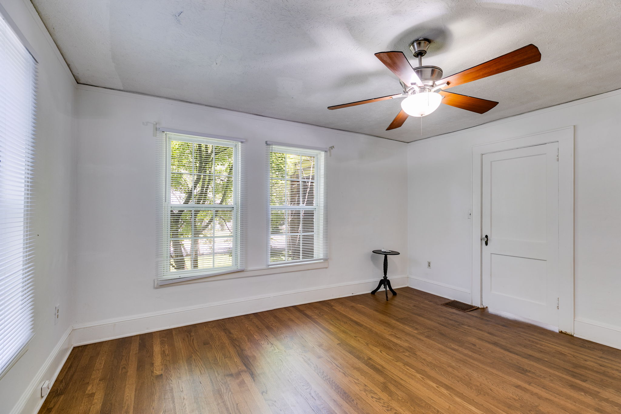 mppmedia1834broadave20