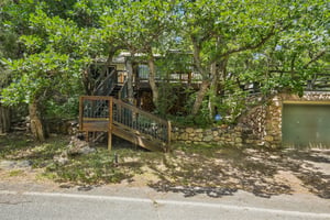 W Cheyenne Rd-002.jpg
