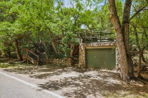 W Cheyenne Rd-003.jpg