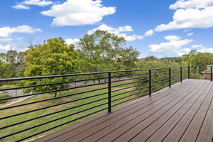 Front deck off barndo