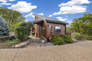 Garden shed