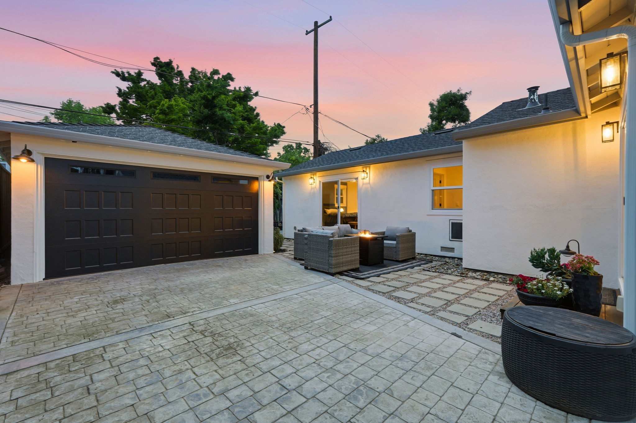 014_f8_TWILIGHT_1835 Ellen Ave