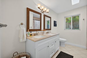  Photo 23