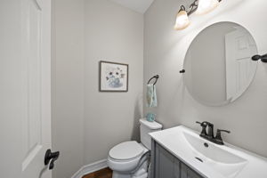  Photo 44