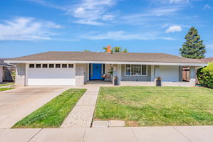 001_1836 Boxwood Dr