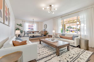 008_1836 Boxwood Dr