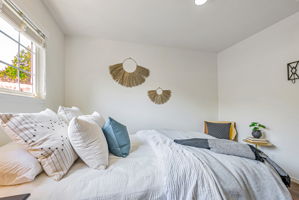 024_1836 Boxwood Dr