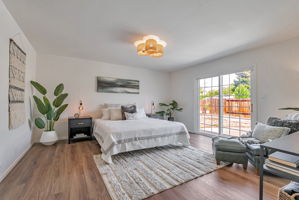 027_1836 Boxwood Dr