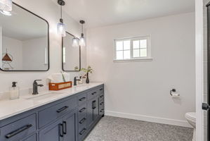 031_1836 Boxwood Dr