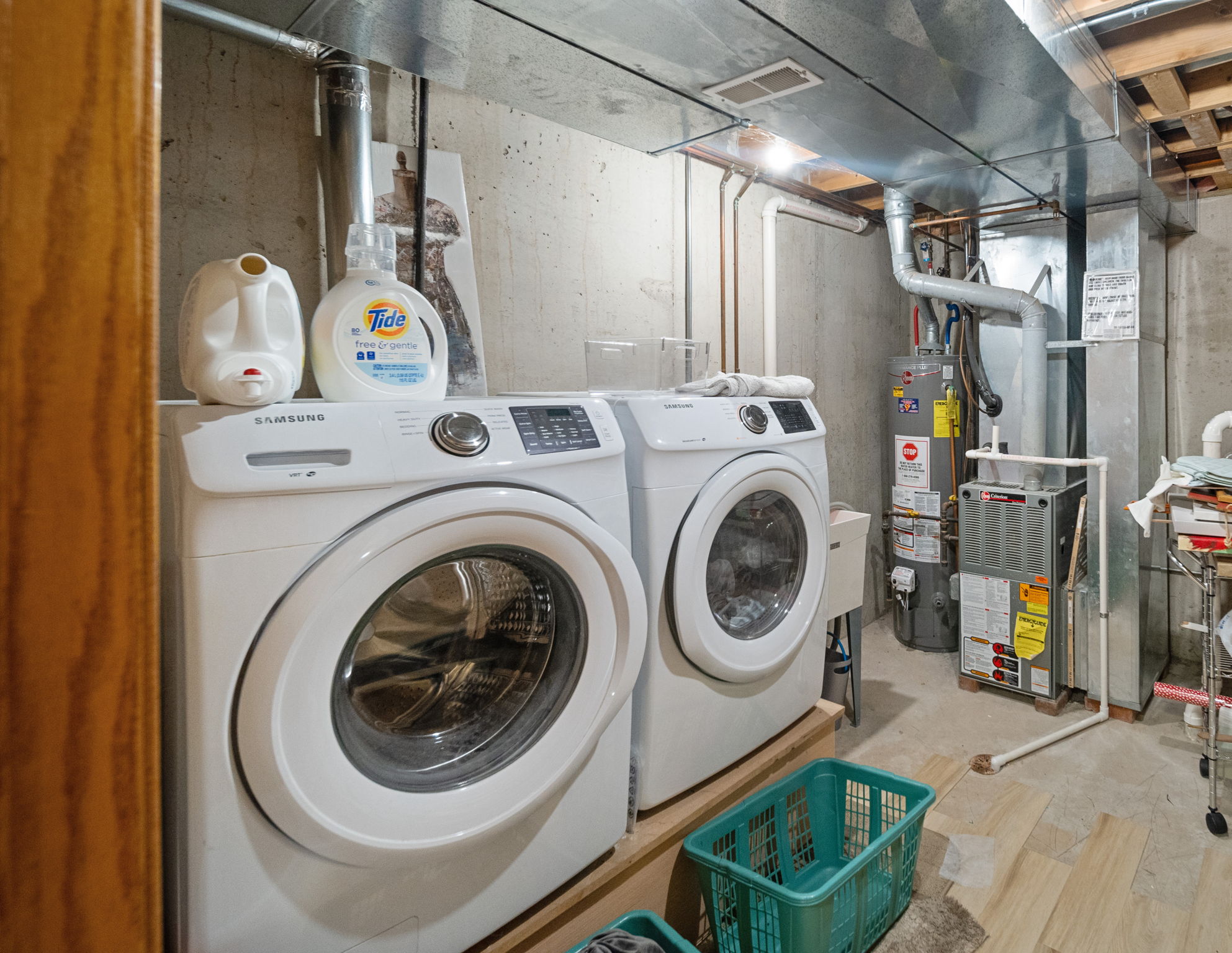 Laundry / utility room