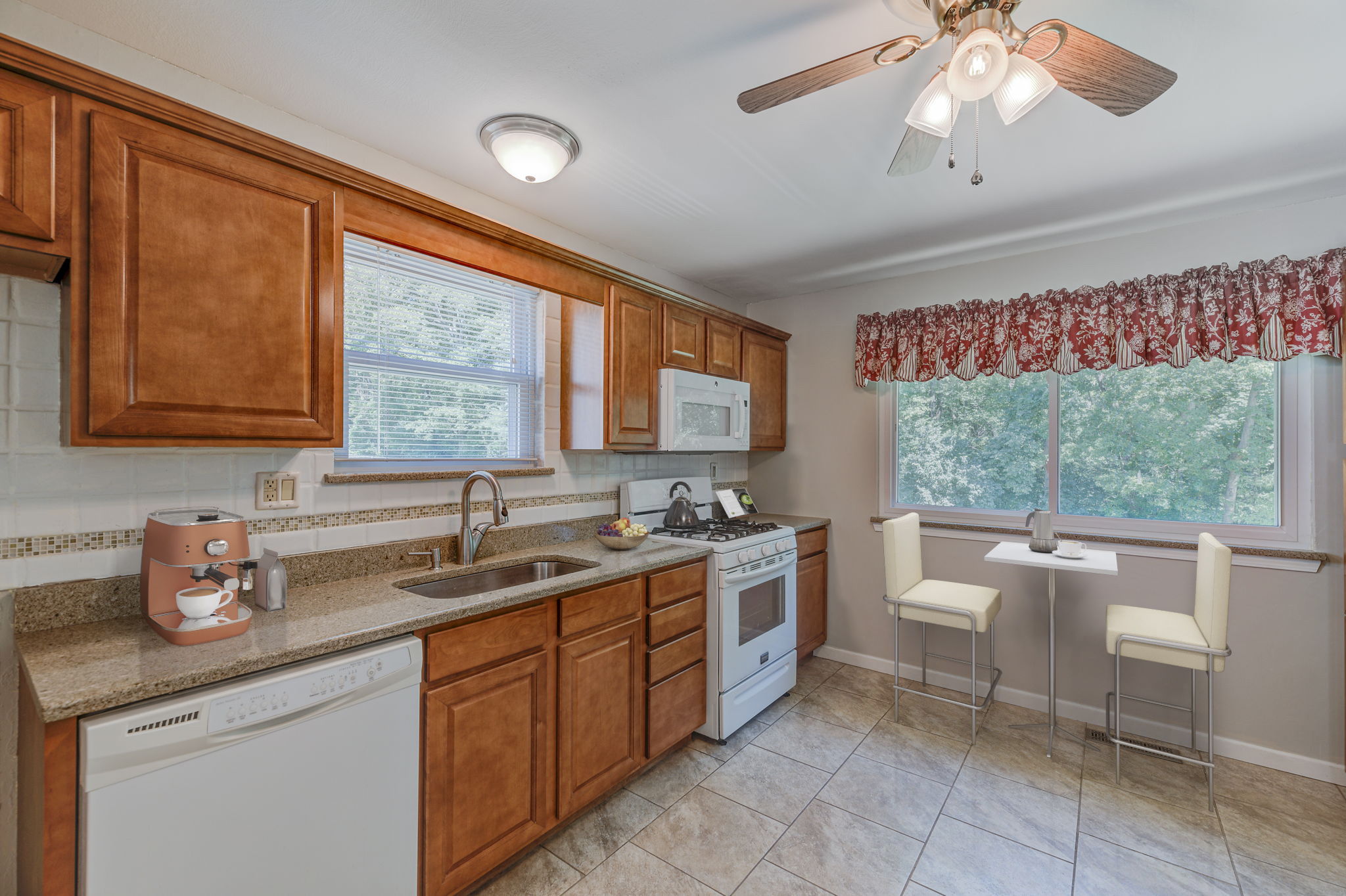  1837 San Luis Rey Pkwy, Fenton, MO 63026, US Photo 10