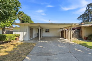 001_F8_1837 W Rosecrans Way