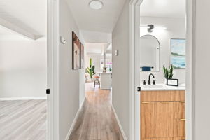 017_F8_1837 W Rosecrans Way