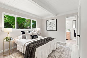 018_F8_1837 W Rosecrans Way