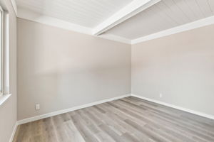 026_F8_1837 W Rosecrans Way