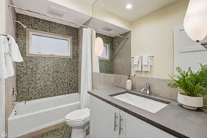 1838 N Wolcott - Upper_101425_009