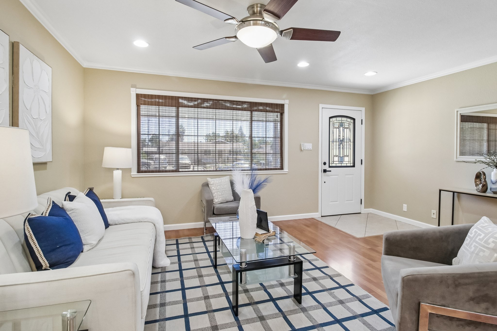 Dalton Dr-S1507-018.jpg