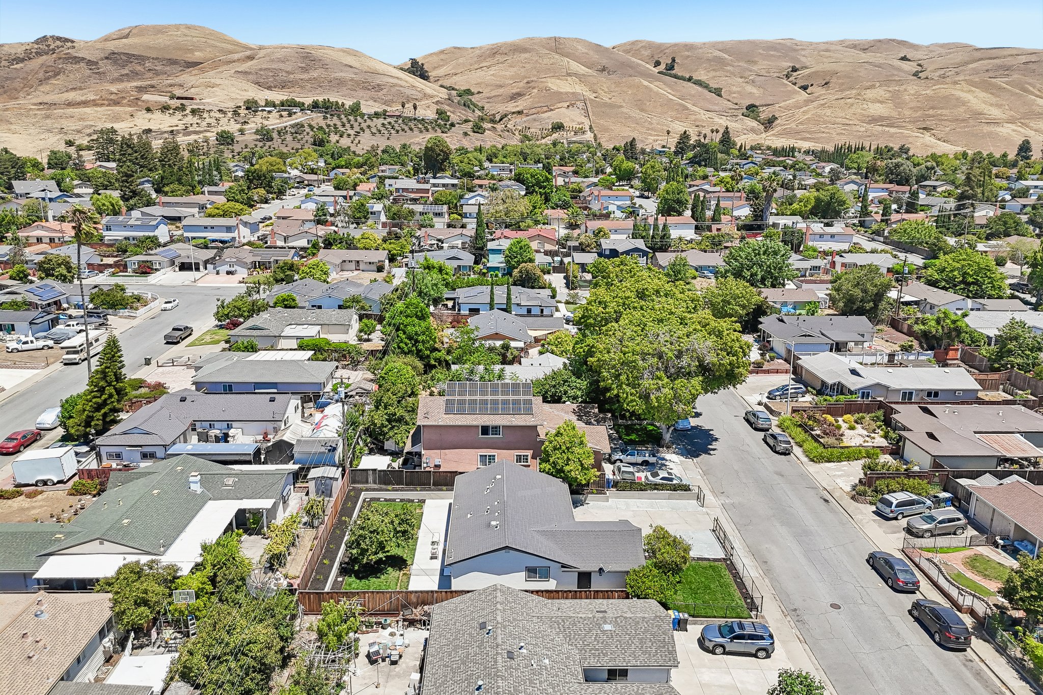 Dalton Dr-S1507-059.jpg