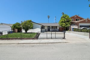 Dalton Dr-S1507-001.jpg
