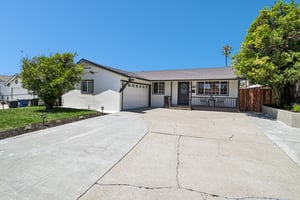 Dalton Dr-S1507-006.jpg