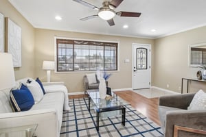 Dalton Dr-S1507-018.jpg