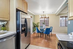 Dalton Dr-S1507-022.jpg