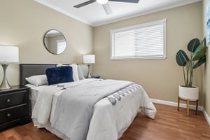 Dalton Dr-S1507-030.jpg
