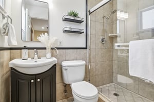 Dalton Dr-S1507-036.jpg